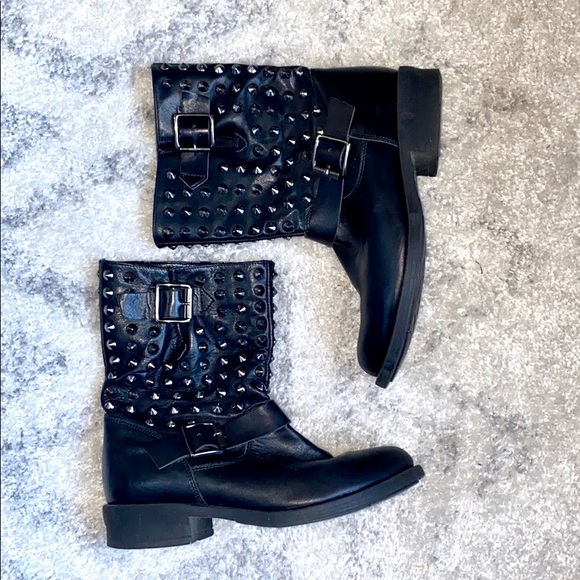 carvela spike boots